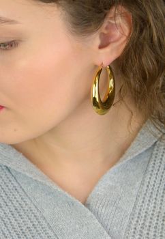 Eleganckie kolczyki damskie Nomination Italy z kolekcji Ecclettica. Wykonane ze stali szlachetnej, pokryte złotym kolorem metodą PVD. Oryginalny produkt z certyfikatem autentyczności (3).JPG